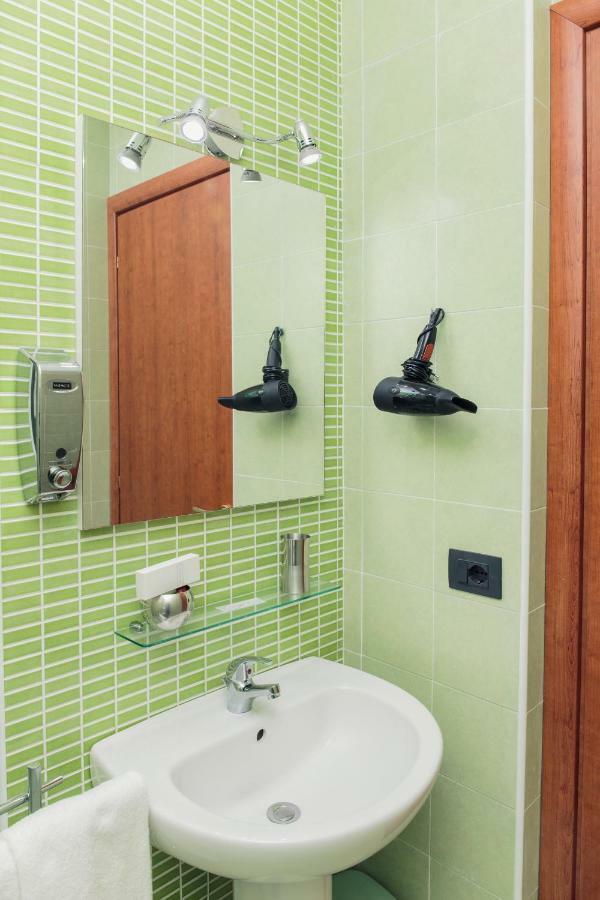 Apartmán Palazzo Carafa Della Spina Neapol Exteriér fotografie