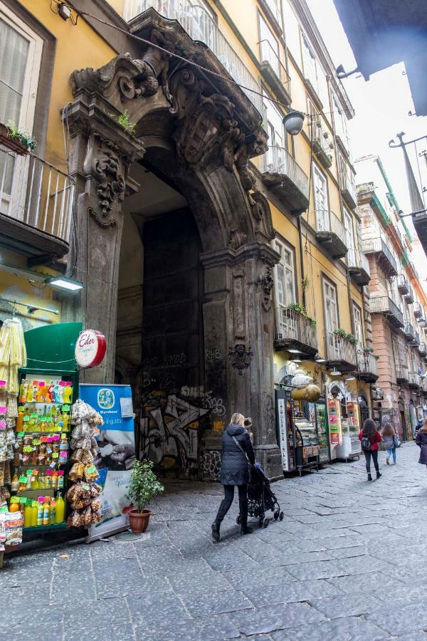 Apartmán Palazzo Carafa Della Spina Neapol Exteriér fotografie